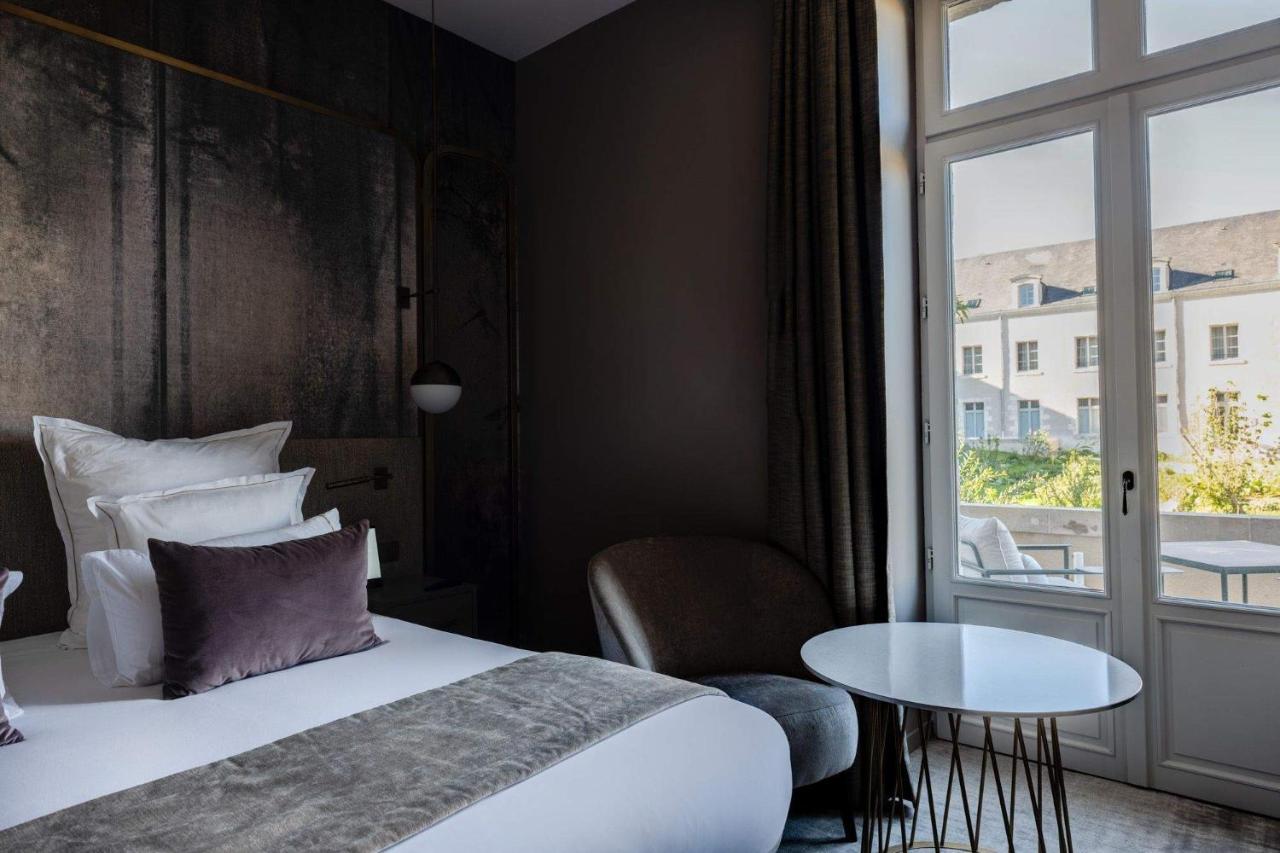 Hotel Fleur De Loire 5*